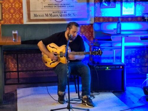 Acoustic blues in Wellington